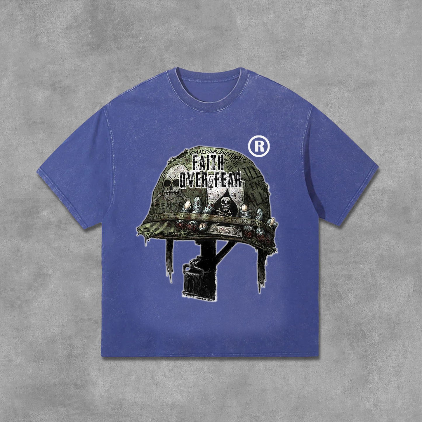 Vercoo War Helmet Faith Over Fear Graphic Print Washed T-Shirt