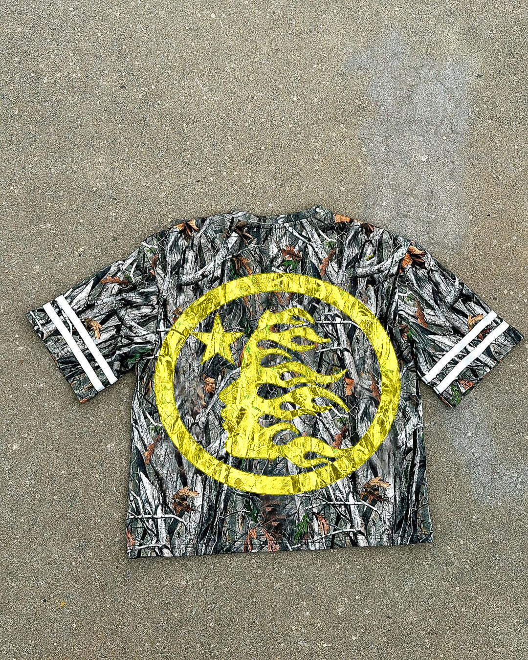 Vintage Hellstar Camo Graphic Short Sleeve T-Shirt