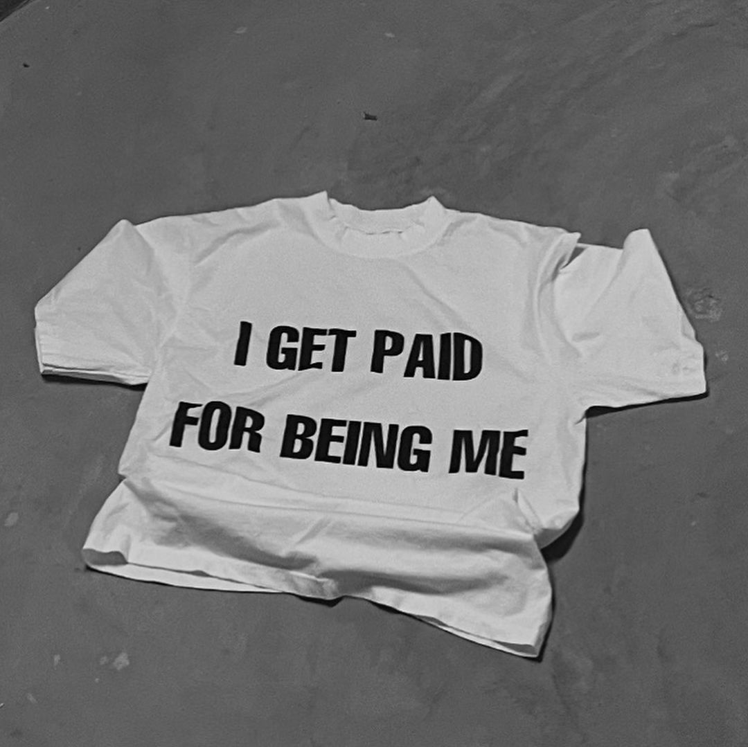 Vintage I Get Paid For Being Me Graphic Cropped T-Shirts