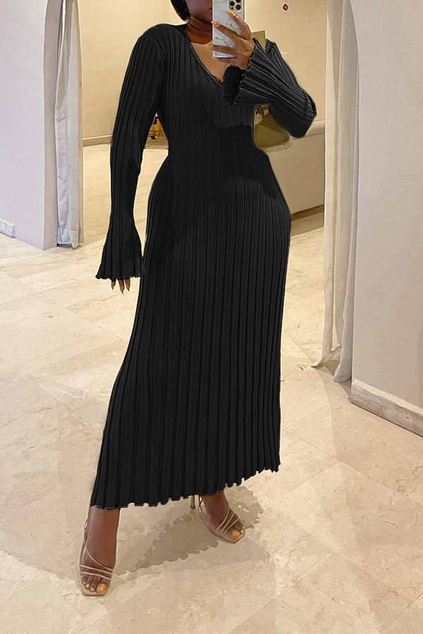 Chic Pleated Trumpet Sleeve Dress