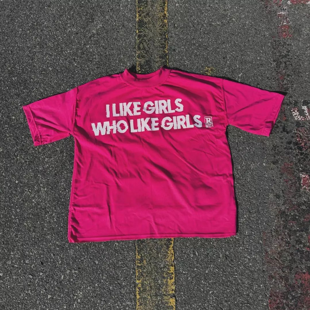 I Like Girls Vintage Graphic Print T-Shirt