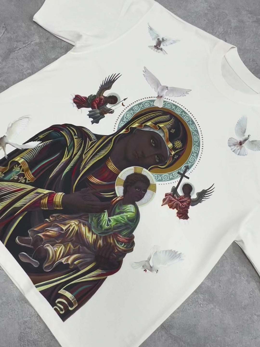 Vintage Unisex Black Madonna And Child Graphic Cotton T-Shirt